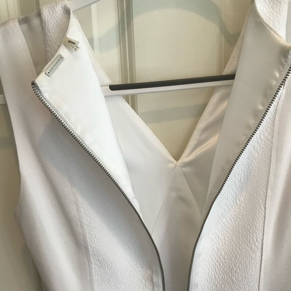 Elie Tahari beautiful sleeveless dress - Picture 7 of 10